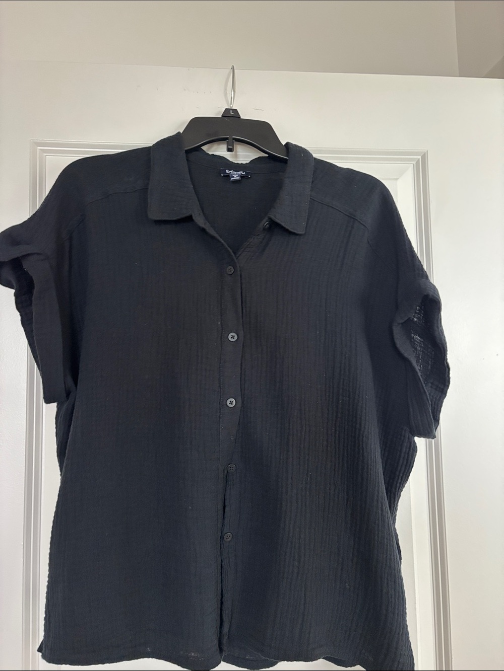 Splendid Casual Button-Down Shirt- Gauze material
